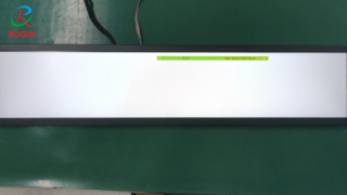 23.9 인치 막대기 유형 LCD 디스플레이 1920*360 LVDS 500nits 막대기 LCD 스크린